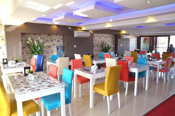 Imagen del bar/restaurante del Kayislioglu Hotel. Foto 5