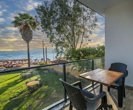 Imagen de la habitación del Kensington Kerdime Beach Hotel. Foto 18