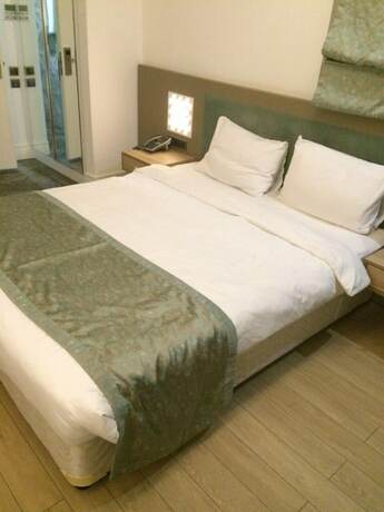 Imagen de la habitación del Kentpark Exclusive Hotel. Foto 5