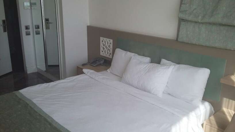 Imagen de la habitación del Kentpark Exclusive Hotel. Foto 8