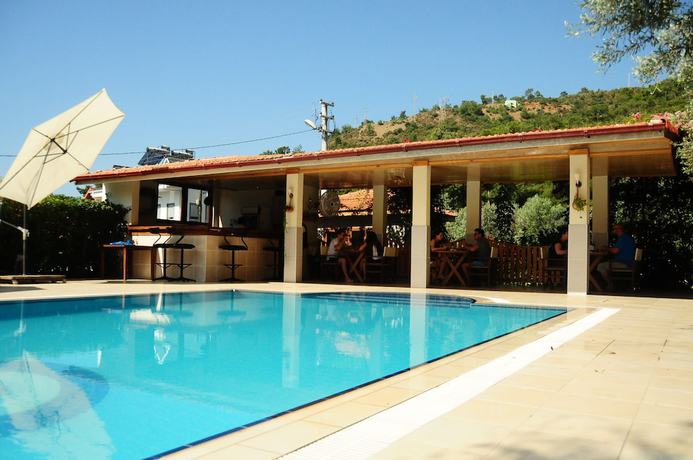 Imagen de la piscina del Kerem Apart Hotel Gocek. Foto 18