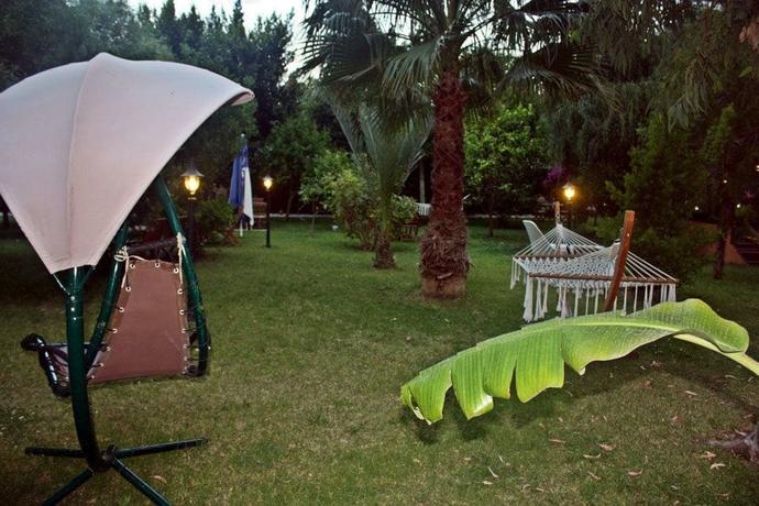 Imagen de los exteriores del Keyif Pansiyon. Foto 19