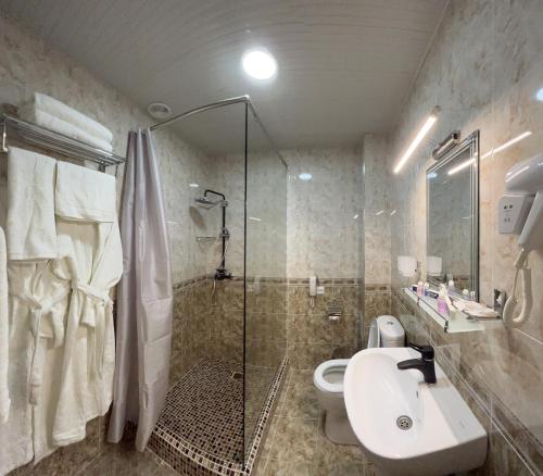 Imagen de la habitación del Khan Palace Hotel. Foto 20