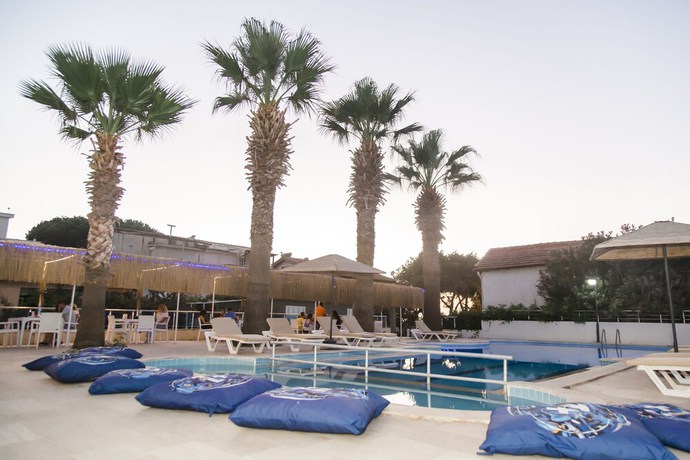 Imagen de los exteriores del Kinalikaya Hotel, Kusadasi. Foto 14