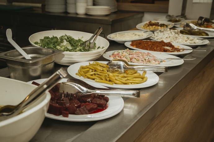 Imagen del bar/restaurante del Kinalikaya Hotel, Kusadasi. Foto 6