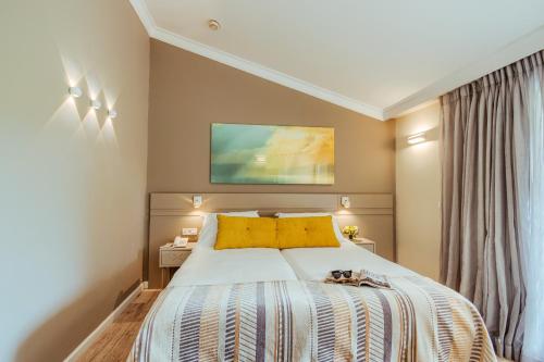 Imagen de la habitación del Kinar Galilee. Foto 7