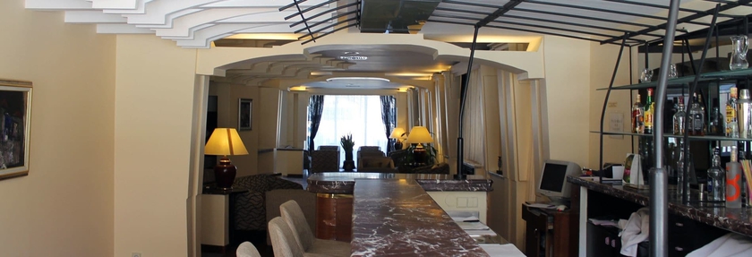 Imagen de los interiores del King Hotel Guvenlik. Foto 8