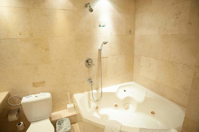 Imagen de la habitación del King Solomon Hotel Tiberias. Foto 4