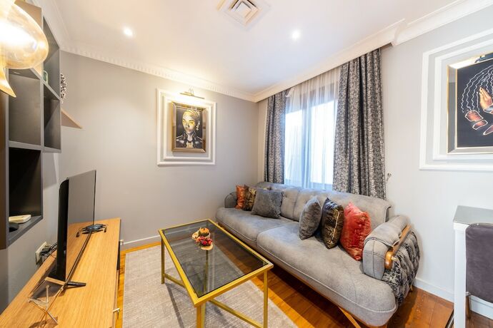 Imagen de la habitación del King Suits Hotel. Foto 19