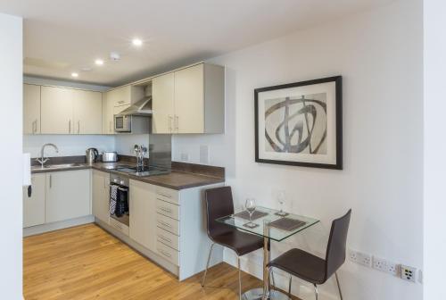 Imagen de la habitación del Kings Road Aparthotel. Foto 6