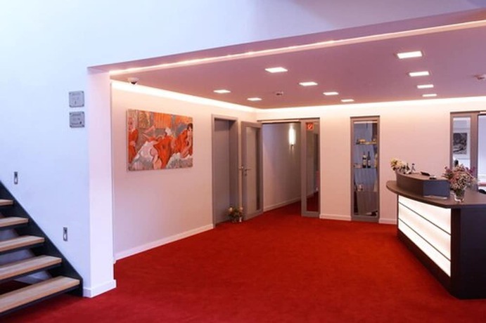 Imagen de los interiores del Kino - Hotel Meyer. Foto 20