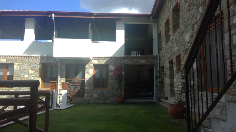 Imagen de los exteriores del Kirazli Sultan Konak. Foto 17