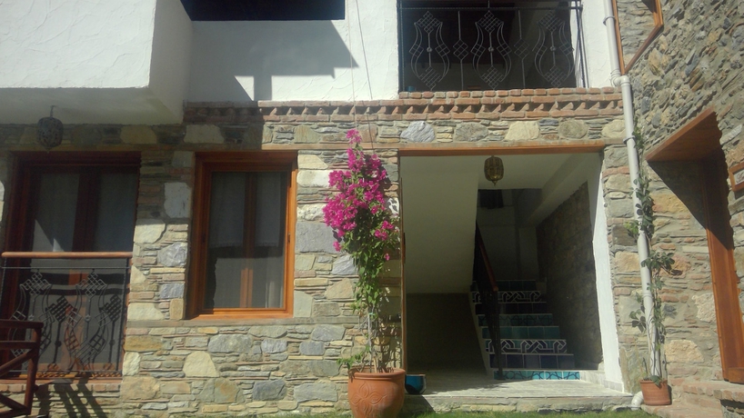 Imagen de los exteriores del Kirazli Sultan Konak. Foto 18