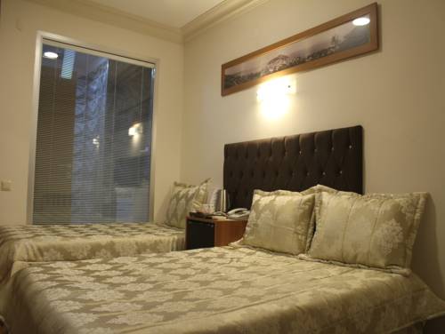 Imagen de la habitación del Kit-tur Hotel. Foto 2