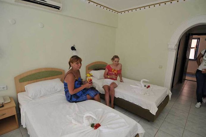 Imagen de la piscina del Klas Boutique Hotel. Foto 15