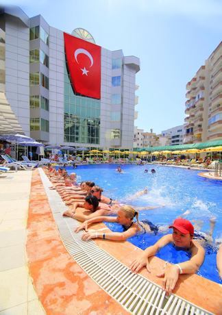 Imagen de la piscina del Klas More Beach Hotel. Foto 18