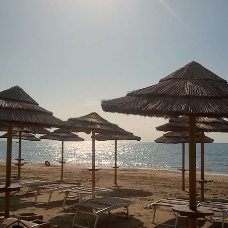 Imagen de los exteriores del Klaton Beach Hotel. Foto 15