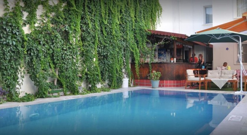 Imagen de la piscina del Kılavuz Otel. Foto 18