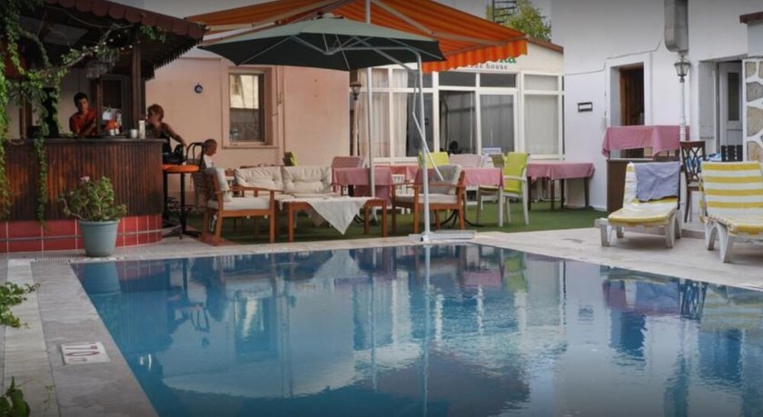 Imagen de la piscina del Kılavuz Otel. Foto 19