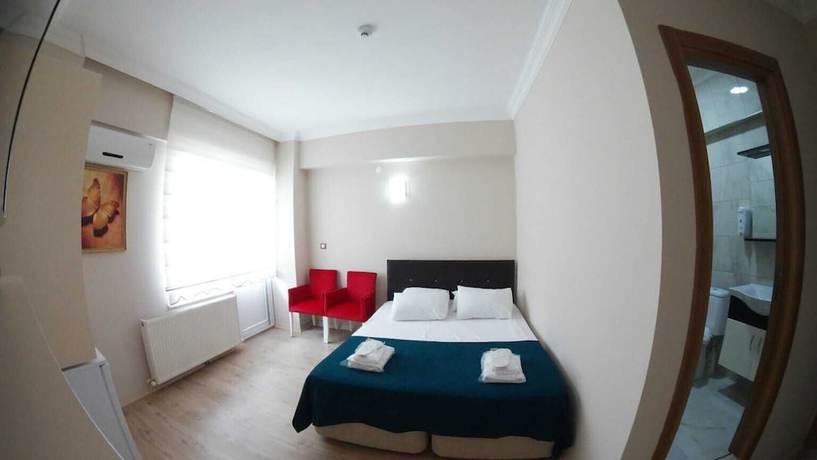 Imagen de la habitación del Koc Hotel. Foto 18