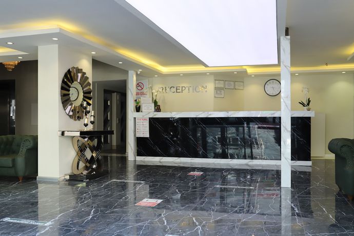 Imagen de los interiores del Kocatepe Hotel. Foto 17