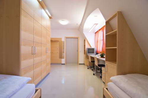 Imagen de la habitación del Kolpinghaus Bolzano. Foto 10