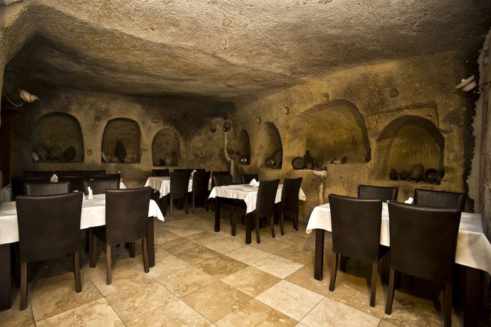 Imagen del bar/restaurante del Konak Bezirhane Cave Otel. Foto 3