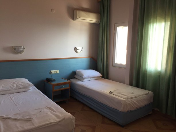 Imagen de la habitación del Konak Hotel. Foto 5
