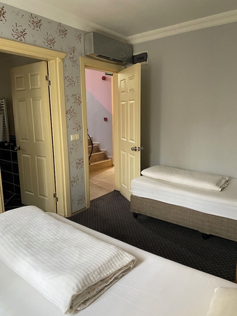 Imagen de la habitación del Konak Hotel Tuzla. Foto 5