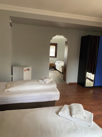 Imagen de la habitación del Konak Hotel Tuzla. Foto 7