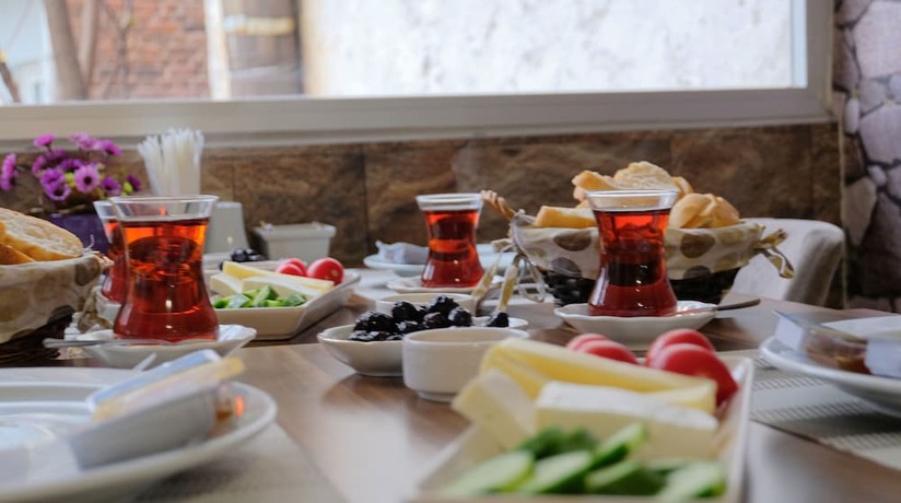 Imagen del bar/restaurante del Konuk Hotel, Eskişehir. Foto 14