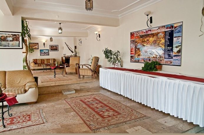Imagen de los interiores del Koray Hotel. Foto 17