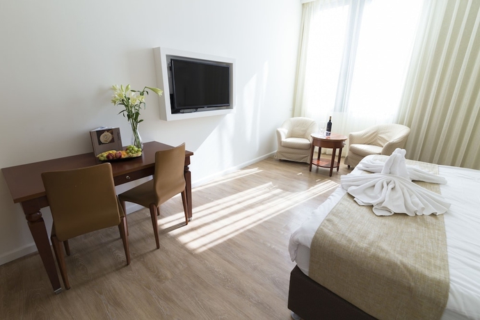 Imagen de la habitación del Koresh Hotel. Foto 8