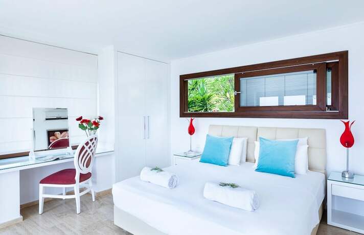 Imagen general del Korsan Kuzey-stunning 5bed Private Beach Platform. Foto 1