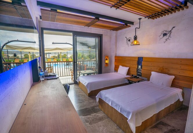 Imagen de la habitación del Kosa Otel &Ccedil;eşme. Foto 18