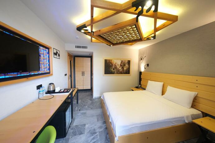 Imagen general del Kosa Otel Çeşme. Foto 31