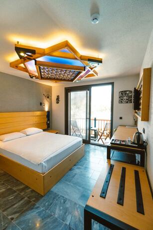 Imagen general del Kosa Otel Çeşme. Foto 40