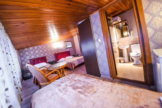 Imagen de la habitación del Kosk Otel. Foto 19