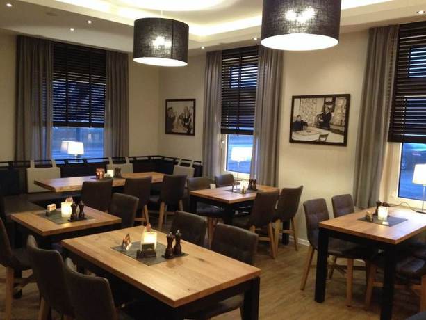 Imagen del bar/restaurante del K&ouml;hncke\'s Landgasthof und Hotel. Foto 11