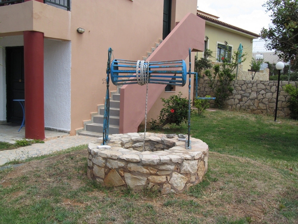 Imagen de los exteriores del Kri Kri Village By Estia. Foto 10