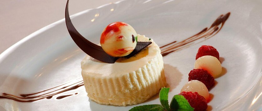 Imagen del bar/restaurante del Kronhotel Leitgam Luxury Hotel For Two. Foto 9