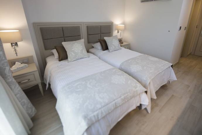 Imagen de la habitación del Kubana Hotel. Foto 11