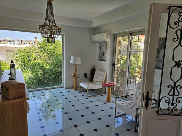 Imagen de los interiores del Kugu Urla. Foto 12