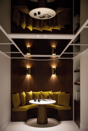 Imagen de los interiores del Kuka Luxury Living Athens. Foto 16