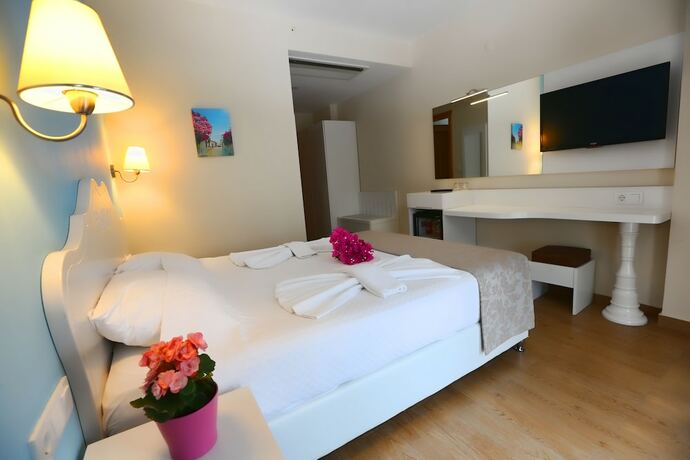 Imagen de la habitación del Kumluk Otel. Foto 18