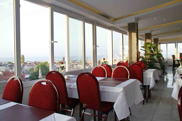 Imagen del bar/restaurante del Kuran Hotel International. Foto 5