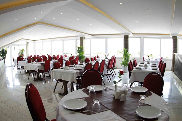 Imagen del bar/restaurante del Kuran Hotel International. Foto 7