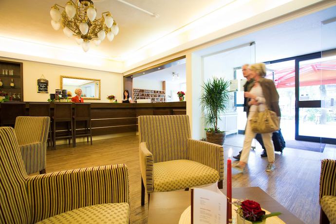 Imagen de los interiores del Kurhotel Panland, Bad F&uuml;ssing. Foto 13