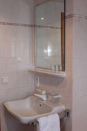 Imagen de la habitación del Kurhotel Rupertus, Bad Reichenhall. Foto 7