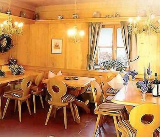 Imagen del bar/restaurante del Kurhotel Rupertus, Bayerisch Gmain. Foto 2